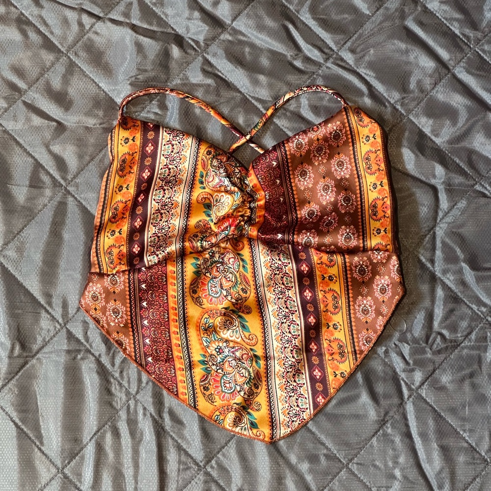 Patterned Backless Top
